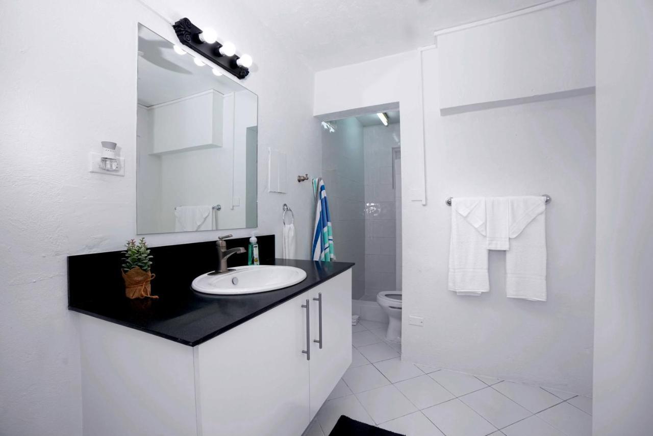 ברידג'טאון Banyan Beach House Villa מראה חיצוני תמונה